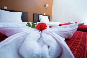 Standard Twin Room | In-room safe, iron/ironing board, free WiFi, bed sheets - kAPAC INN HOTEL (Cusco)