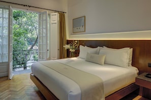 1 bedroom, premium bedding, down duvets, Tempur-Pedic beds