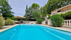 Outdoor pool - Villa 160m², swimming pool and large unoverlooked garden (Margon)