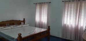 4 عدّة غرف نوم ومكتب وواي فاي وملاءات أسرّة