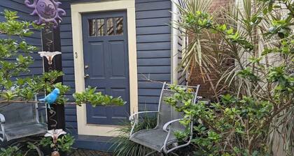Romantic Luxury Artist Cottage Near French Quarter