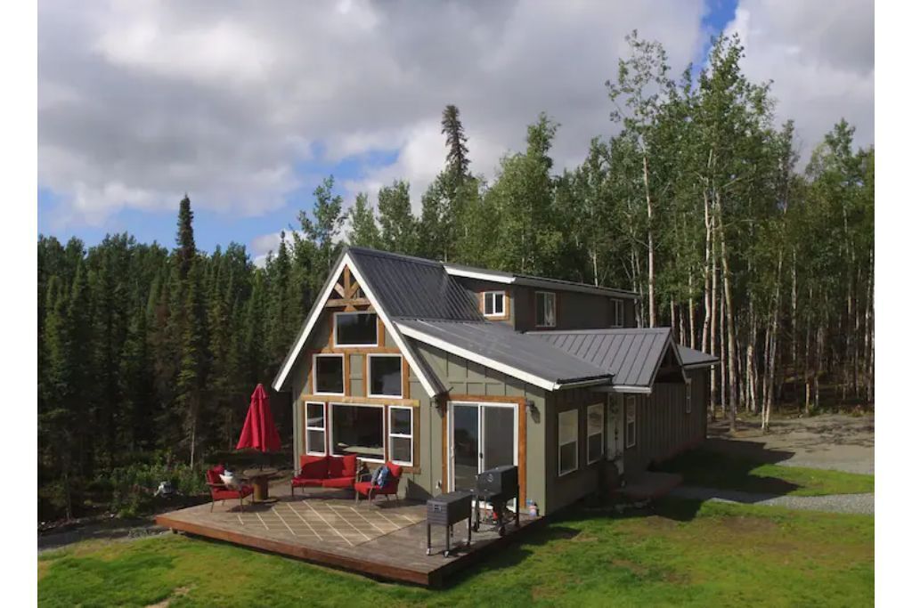 Rustic Mountain Lake Front Cabin! enjoy a little Peace of Heaven