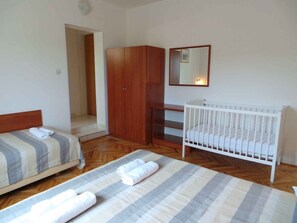 2 chambres, Wi-Fi gratuit, draps fournis