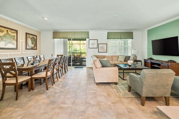 Televisie, videospelletjes en een kantoor