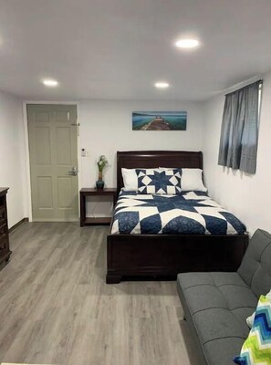 1 bedroom, iron/ironing board, WiFi, bed sheets