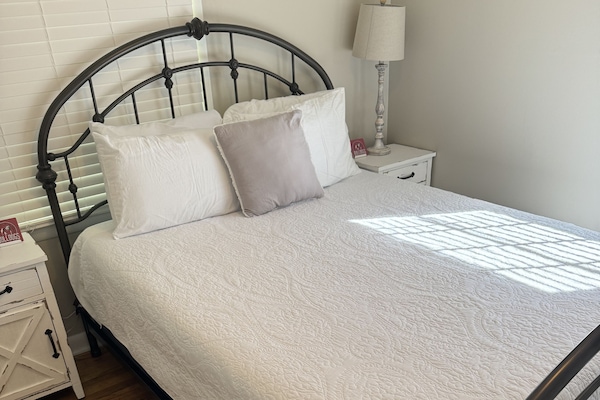 2 Schlafzimmer, Zimmersafe, BĂŒgeleisen/BĂŒgelbrett, kostenloses WLAN