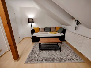 Living area - Gemütliche, Charmante Ferienwohnung Nähe Zentrum (Plauen)