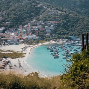 Villa | Beach | On the beach, white sand - CASA MARAVILHOSA 6 QUARTOS (Arraial do Cabo)