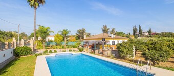 Cubo's Sporting Villa Paloma / family / free wifi / private pool
