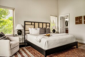 3 chambres, fer et planche à repasser, lit parapluie, Wi-Fi gratuit