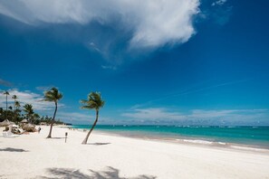 Sun loungers, beach towels