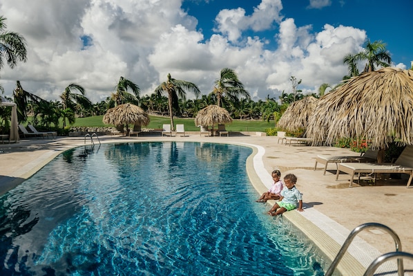 Outdoor pool, sun loungers