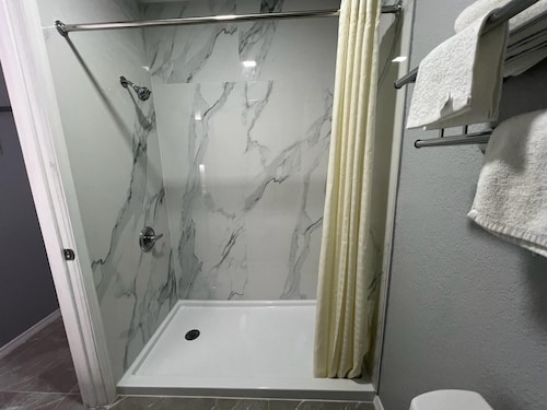 Pioneer INN 