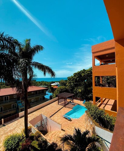 Large 2-bedroom condo West End with stunning views and close to beach