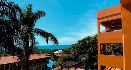 Large 2-bedroom condo West End with stunning views and close to beach