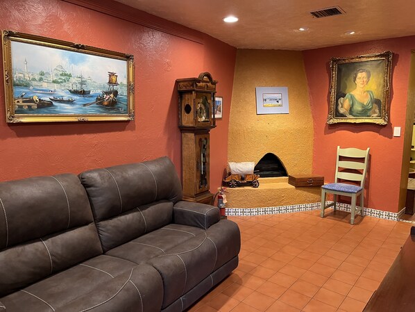 Smart TV, fireplace, video games