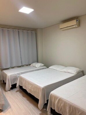 Family Room | Soundproofing, free WiFi - Honório Pousada  (Tucano)