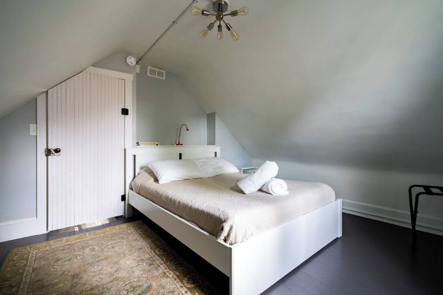 2 bedrooms, iron/ironing board, travel crib, free WiFi