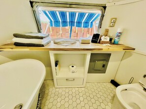 Dusche, Handtücher, Seife, Shampoo