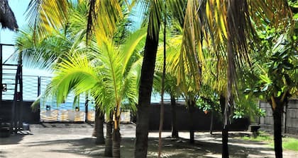 Unique 1 bedroom Casita with a/c on the beach