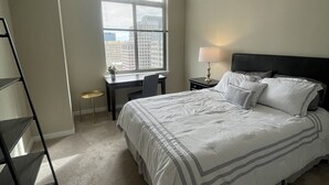 2 bedrooms, iron/ironing board, free WiFi