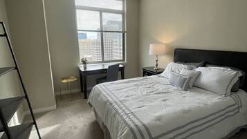 2 bedrooms, iron/ironing board, free WiFi