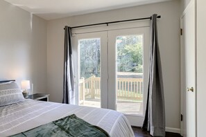 4 chambres, fer et planche à repasser, Wi-Fi, draps fournis