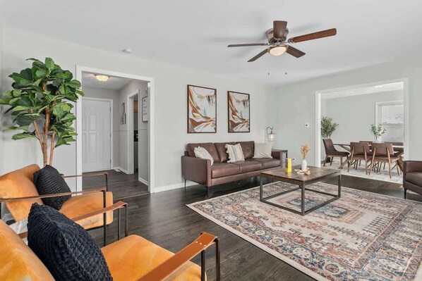 Televisión, videojuegos, servicios de streaming y oficina 