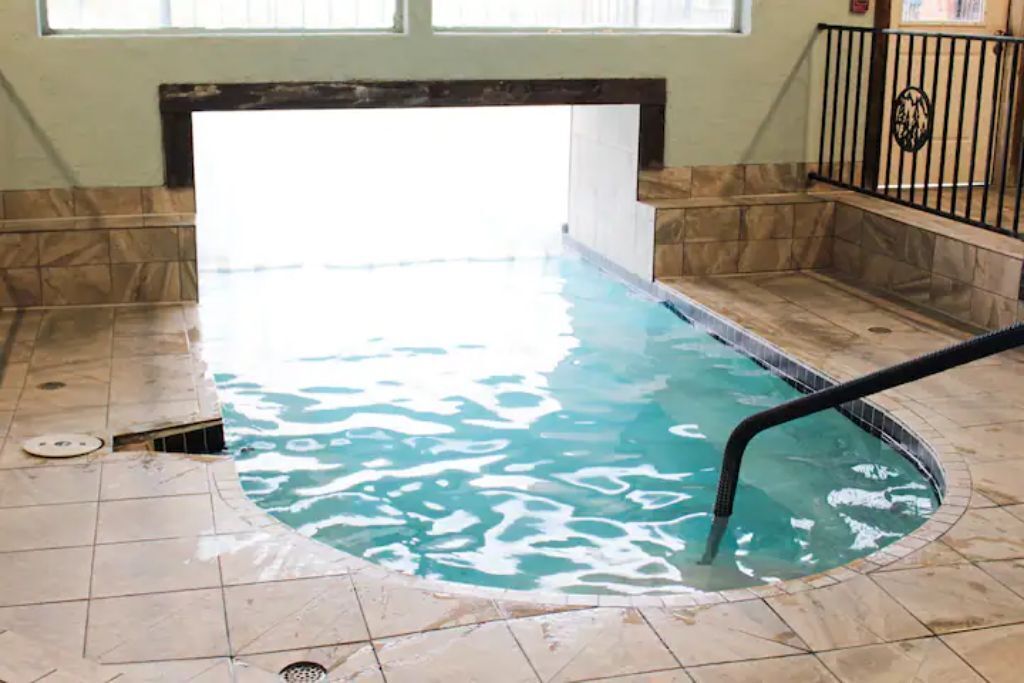 Indoor pool, outdoor pool