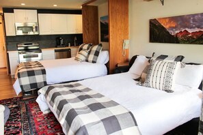 1 bedroom, free WiFi, bed sheets