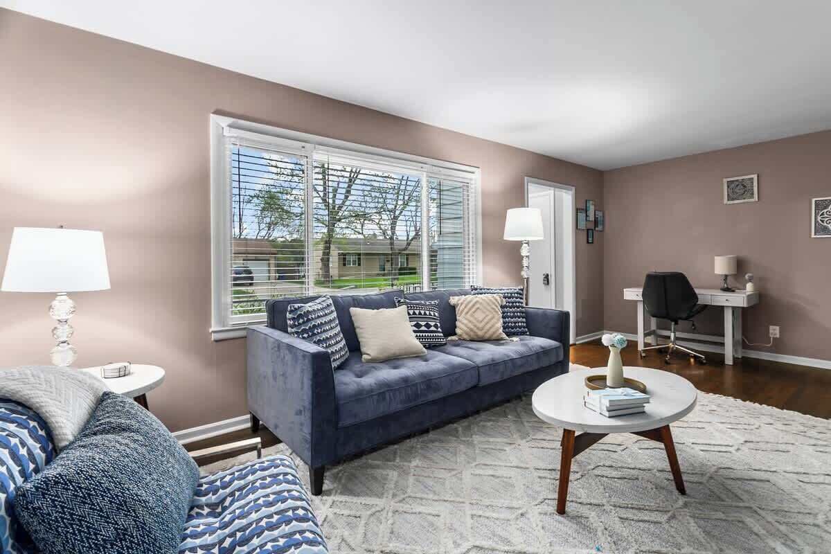 TV, strømmetjenester og kontorer