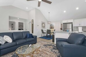 Televisión, servicios de streaming y oficina 