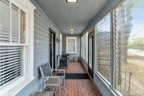 Interior - Quiet Location|Large Home +Great for Families|5BR (Mission)