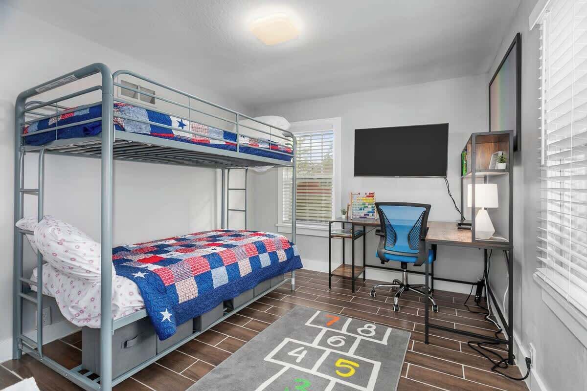 5 多间卧室、熨斗/熨衣板、旅行婴儿床、WiFi