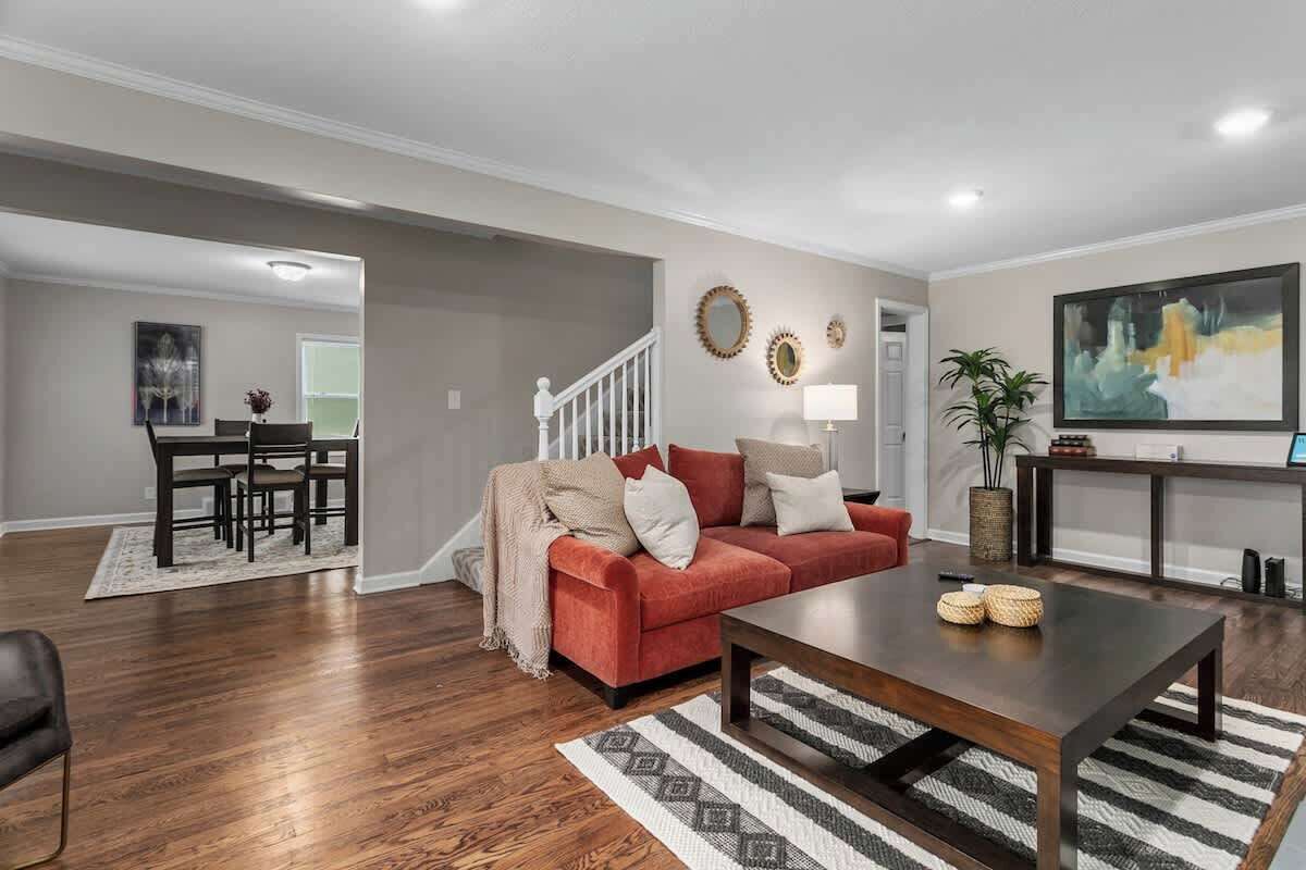 电视、壁炉、办公室