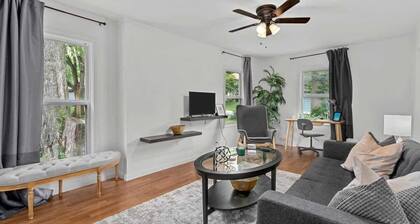 Great for Families|Near Westport+DT KC|6BR Home