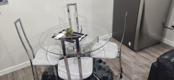 Dining - Cozy one Bedroom suite (Regina)