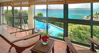 Eclectic Villa w/ Beach Access & pool, Ocean Views