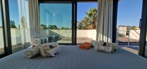 3 bedrooms, desk, iron/ironing board, travel crib - Two-story villa with garden a stone's throw from the sea (Sicilia)