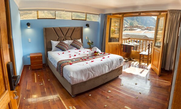 Chambre Double Panoramique, non-fumeurs, balcon | Bureau, chambres insonorisées, Wi-Fi gratuit, draps fournis