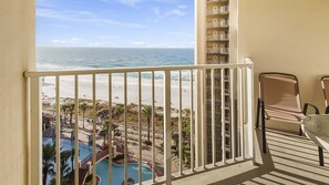 Property grounds - Beachfront Paradise with Reserved Parking (Panama City Beach)