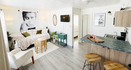 Suite 107 | 1 Bed/1bath + Living & Kitchen