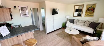 Suite 108 | 1 Bed/1bath + Living & Kitchen