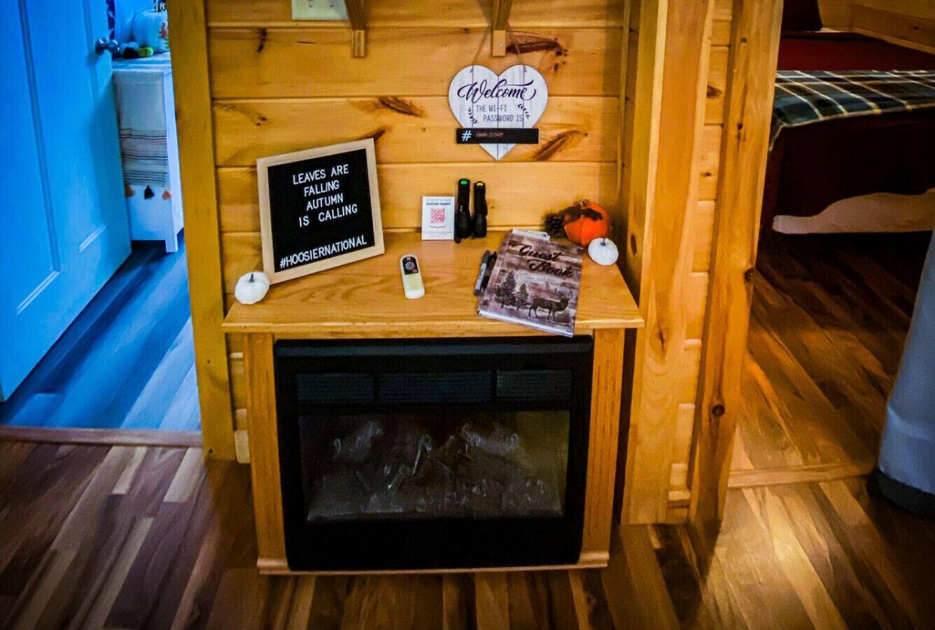 2 dormitorios, escritorio, tabla de planchar con plancha y wifi