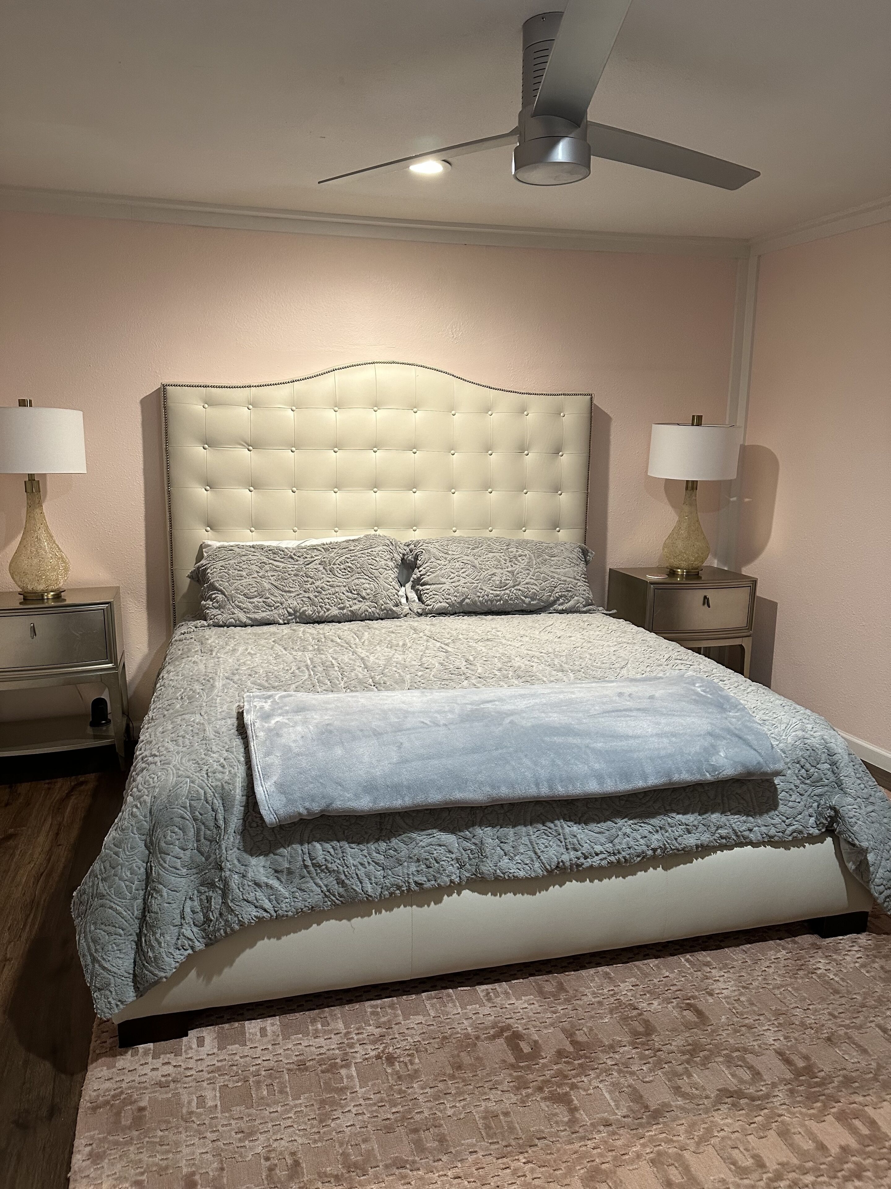 1 غرفة نوم وواي فاي مجانًا وملاءات أسرّة