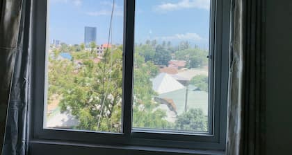 Spacious two bedroom apartment close to the mall