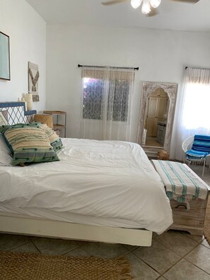 4 chambres, bureau, Wi-Fi, draps fournis
