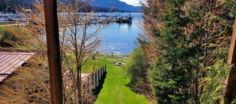 Harbor View Apartment w/ water access