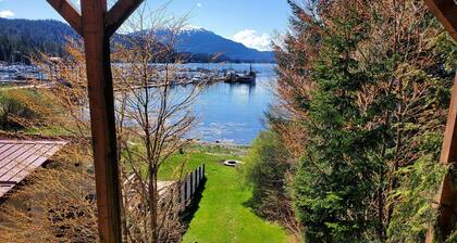 Harbor View Apartment w/ water access