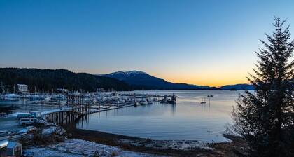 Family Getaway in Juneau, Alaska: Unforgettable Ocean and Mountain Views